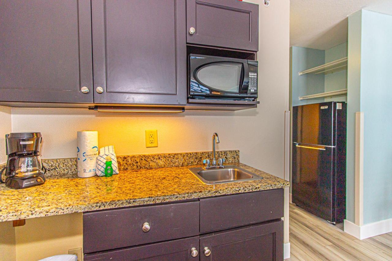 Landmark Resort King Suite Unit 710 Beautifully Updated Sleeps 4 Myrtle Beach Szoba fotó